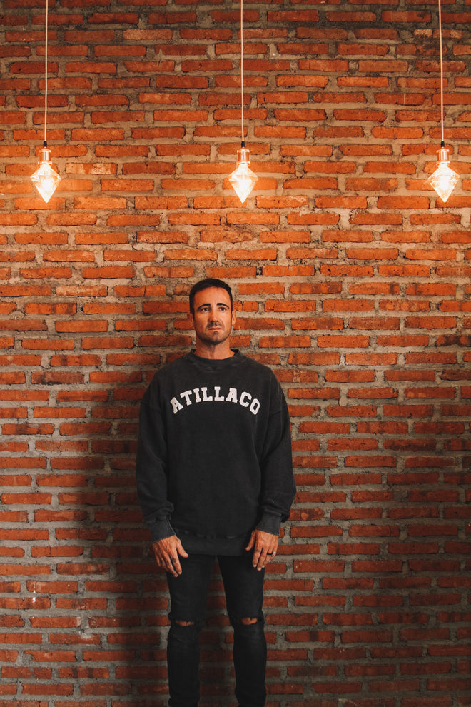 VINTAGE COLLEGE SWEATER