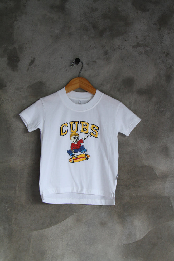 CUBS SKATE CREW TEE