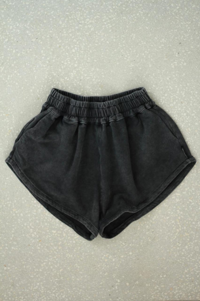 MANIS SHORTS